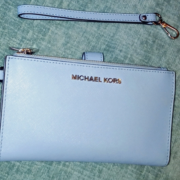 [Sold] - Picture 2 of 4